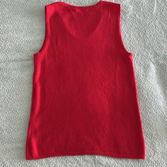 SALE❗️Red Sleeveless 100% Cashmere Knit Top - Picture 5 of 6